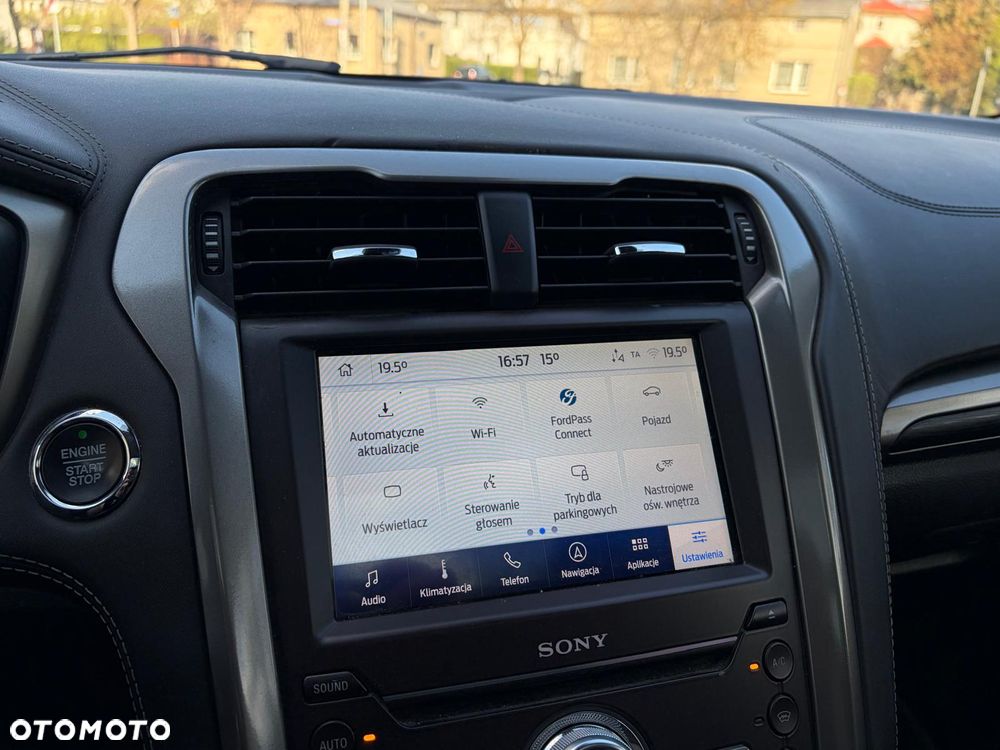 Ford Mondeo SW 2.0 Hybrid Vignale - 28