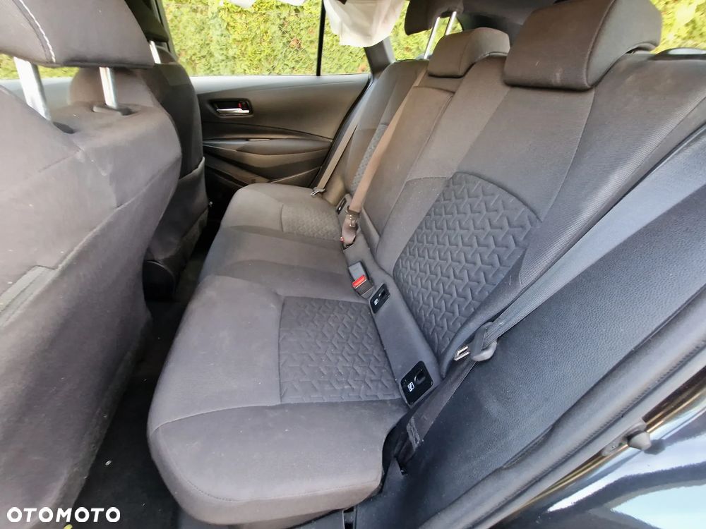 Toyota Corolla 1.8 Business Edition - 11