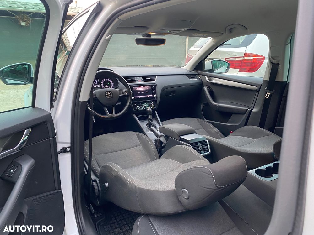 Skoda Octavia 2.0 TDI 4x4 DSG Soleil - 8