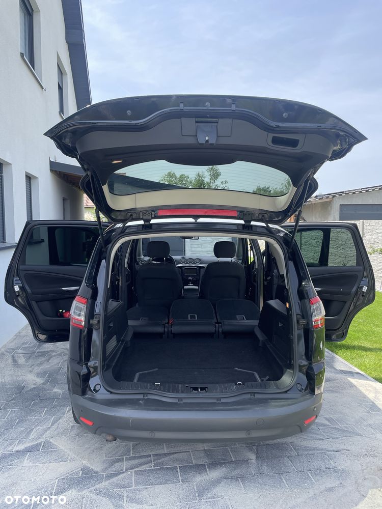 Ford S-Max - 15