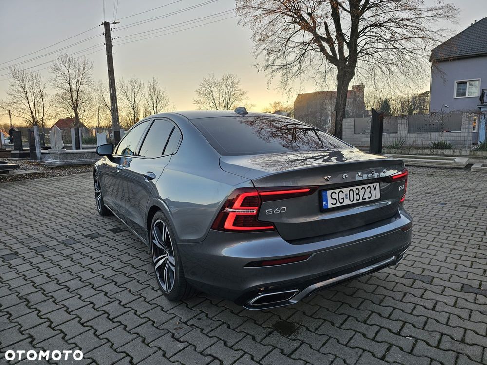 Volvo S60 T4 R-Design First Edition - 11