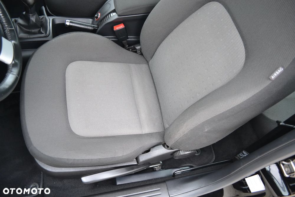 Volkswagen New Beetle - 15