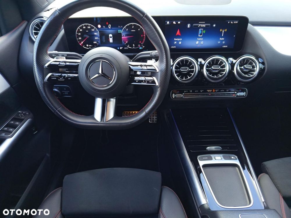 Mercedes-Benz Klasa B 200 d AMG Line 8G-DCT - 18