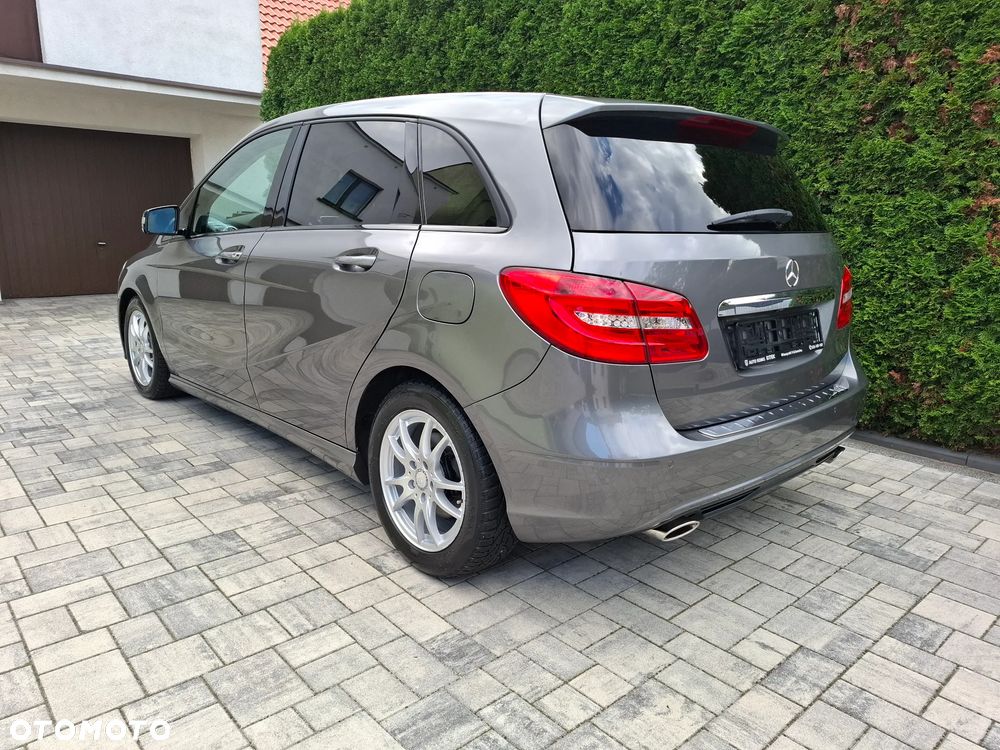 Mercedes-Benz Klasa B 200 (BlueEFFICIENCY) - 2