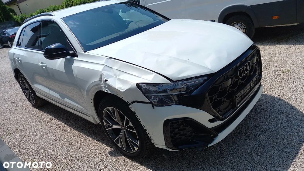 Audi Q8 - 2