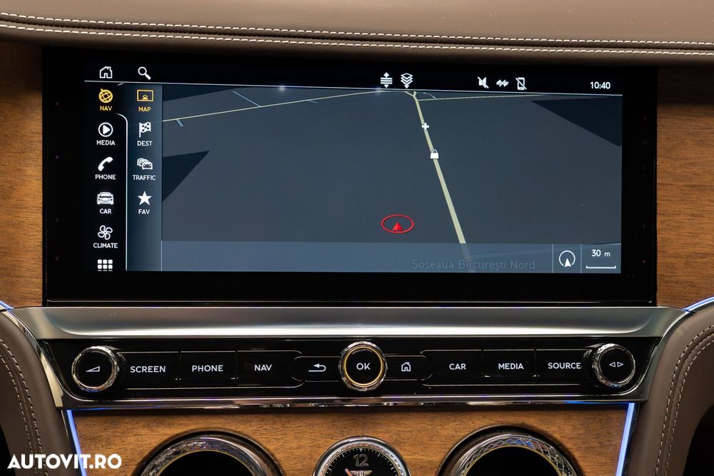 Bentley Continental V8 Azure - 21