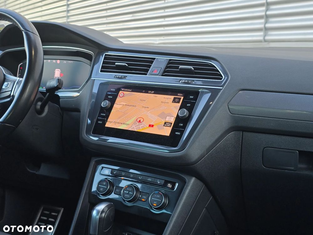 Volkswagen Tiguan 2.0 TSI 4Mot R-Line DSG - 28
