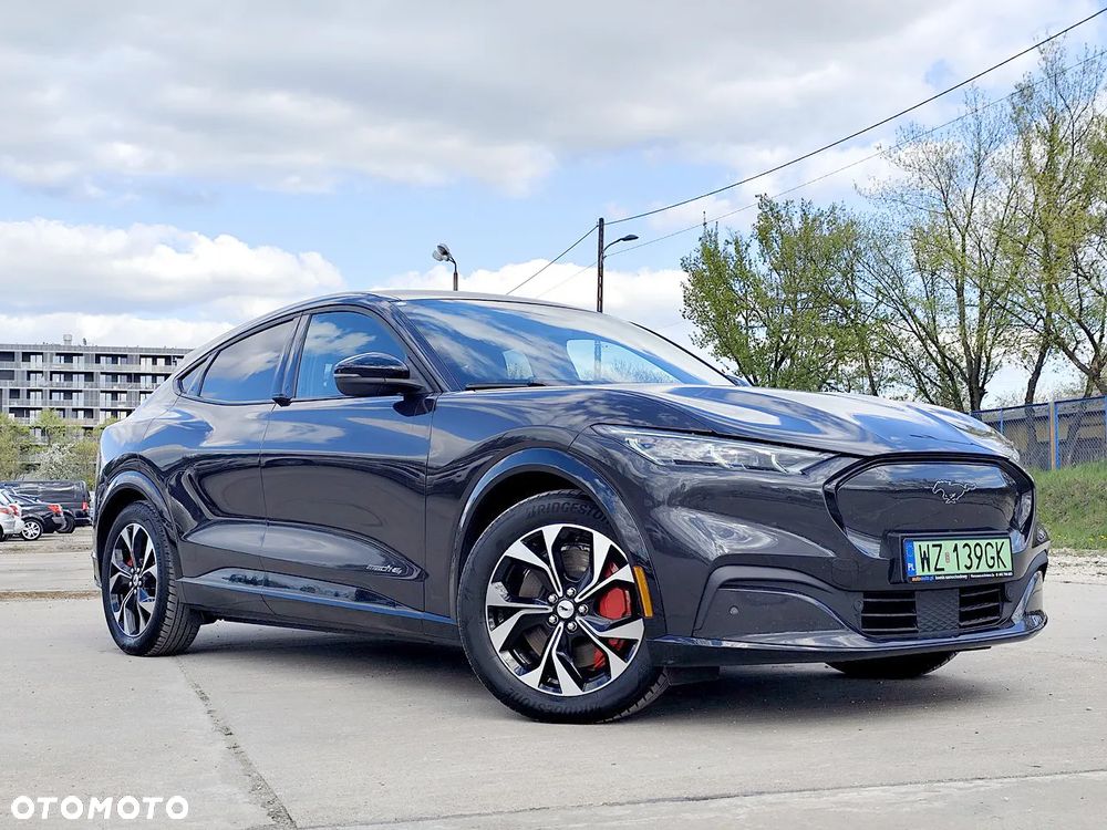 Ford Mustang Mach-E AWD PREMIUM - 4