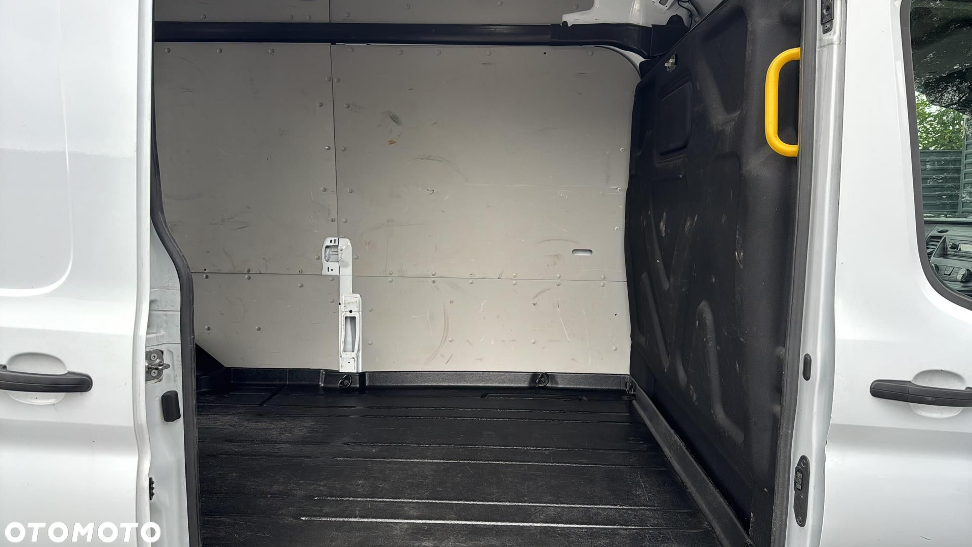 Ford transit - 18