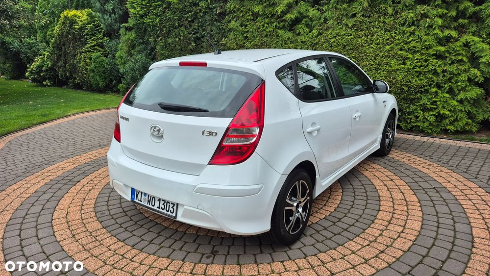 Hyundai i30 1.4 Base + EU5 - 5