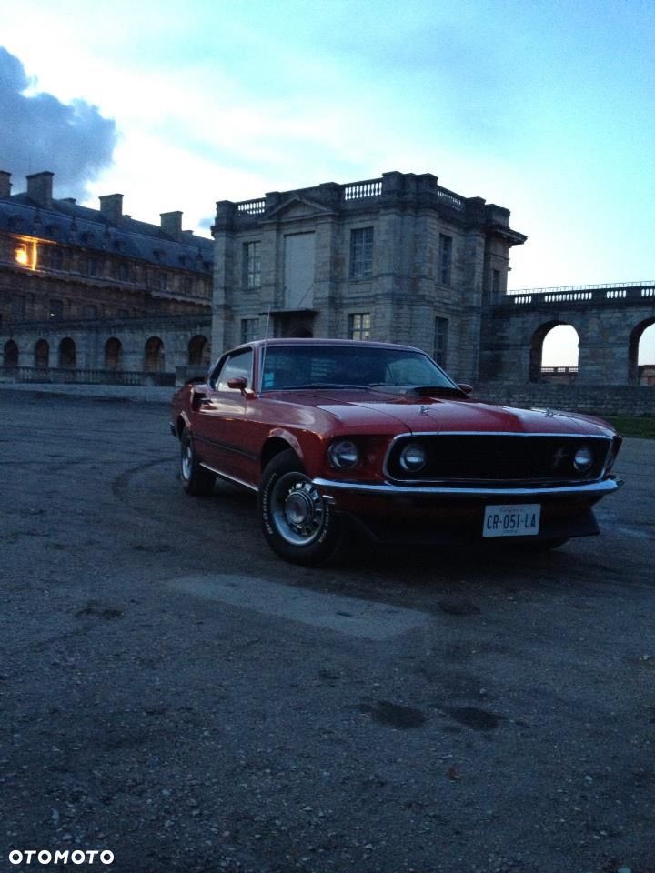Ford Mustang - 8
