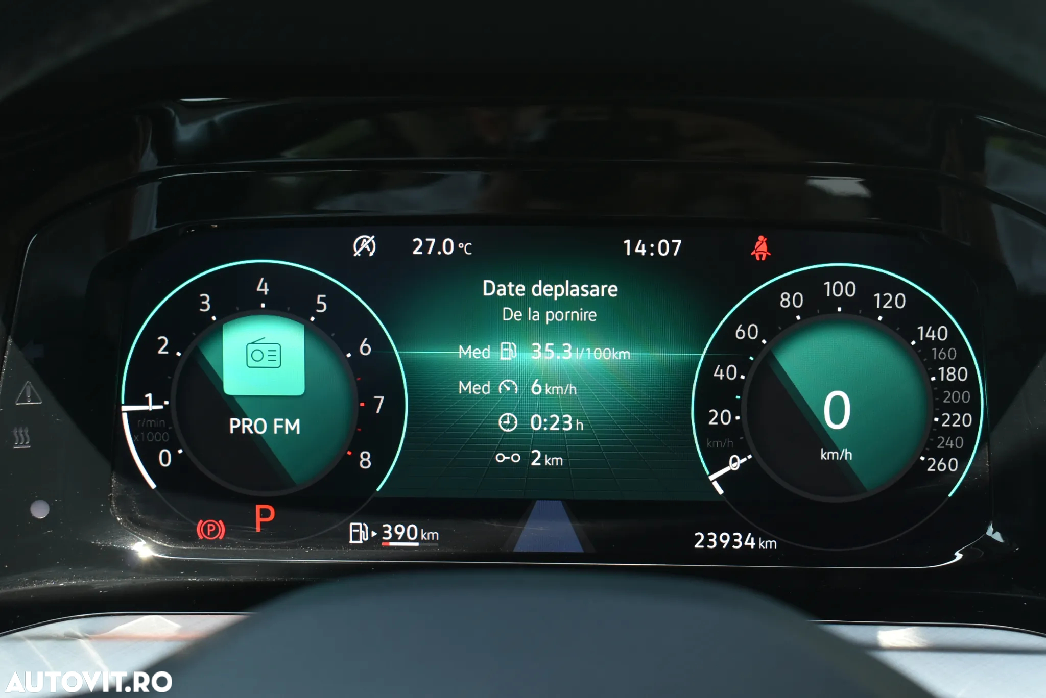 Volkswagen Golf 1.0 eTSI DSG MHEV Life - 6