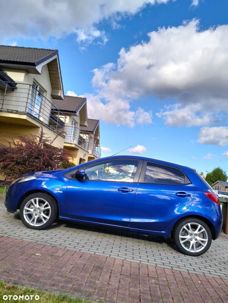 Mazda 2 - 11
