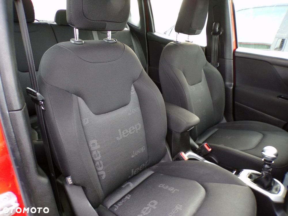 Jeep Renegade - 26