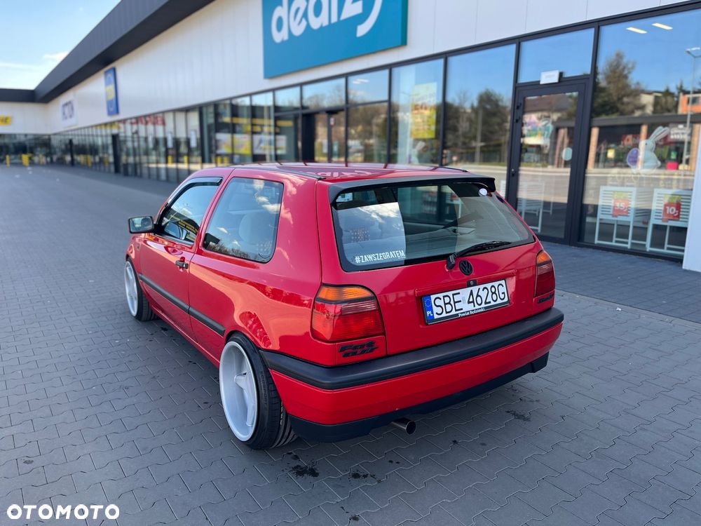 Volkswagen Golf 1.8 GL - 3