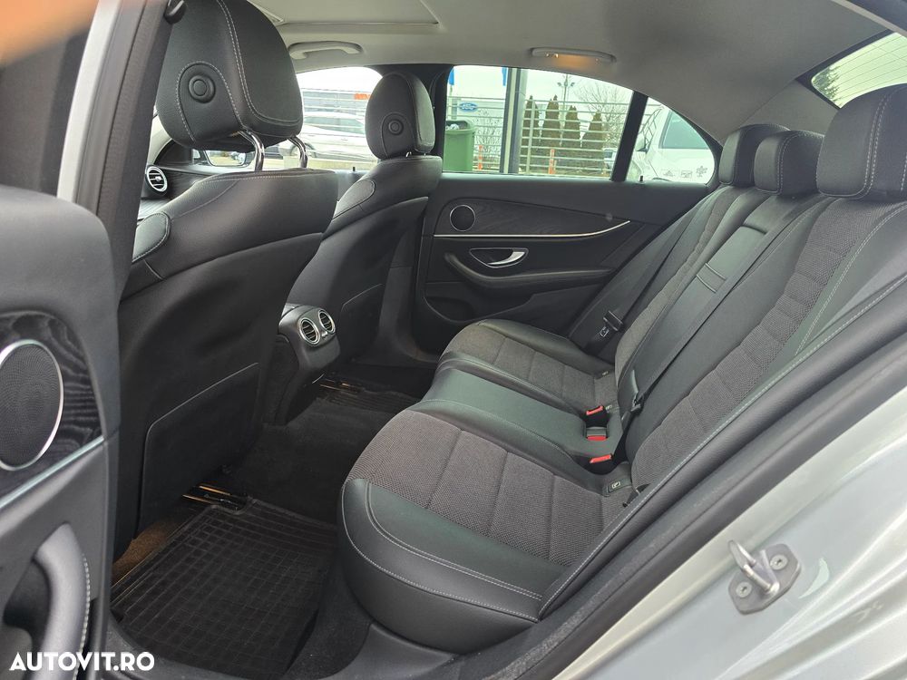 Mercedes-Benz E 200 4Matic 9G-TRONIC - 14