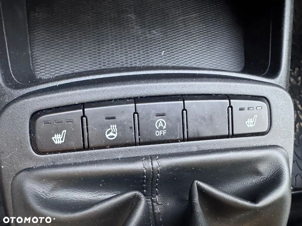 Hyundai i10 1.0 EDITION 30+ - 8