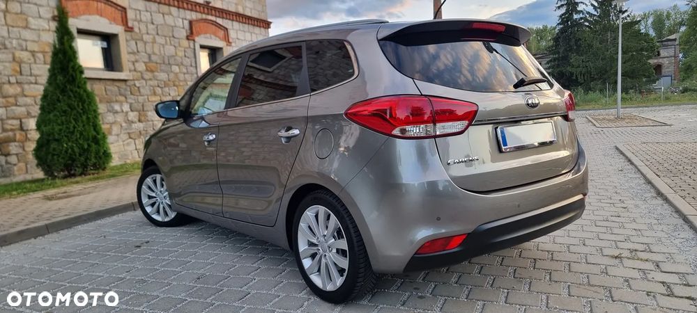 Kia Carens 1.6 GDI ISG Spirit - 9
