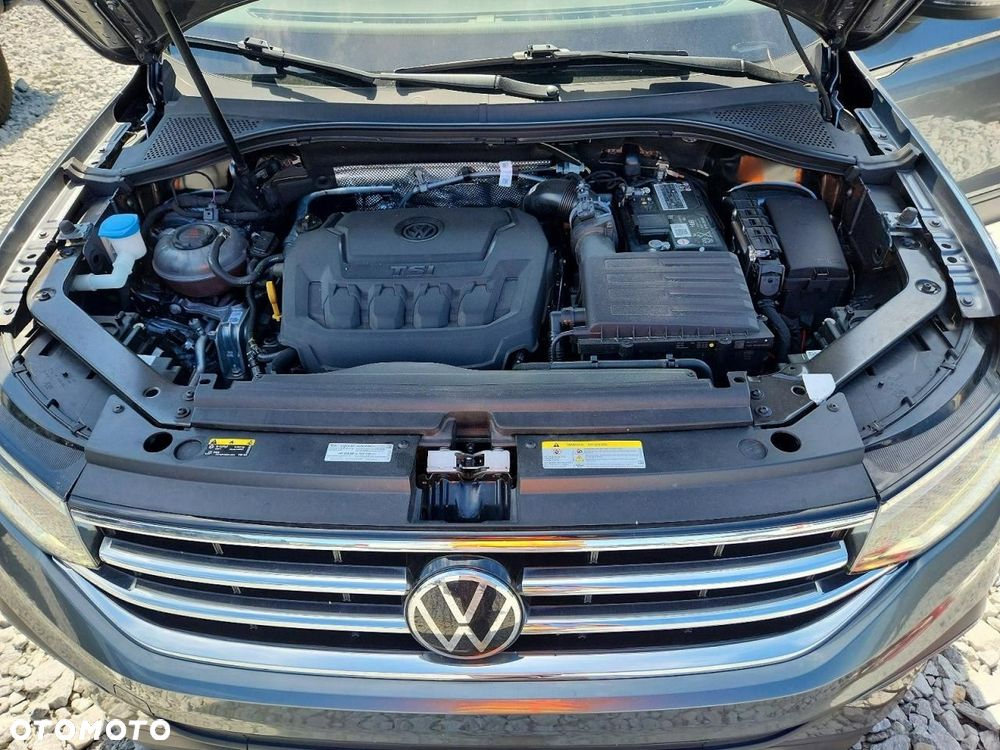 Volkswagen Tiguan - 12