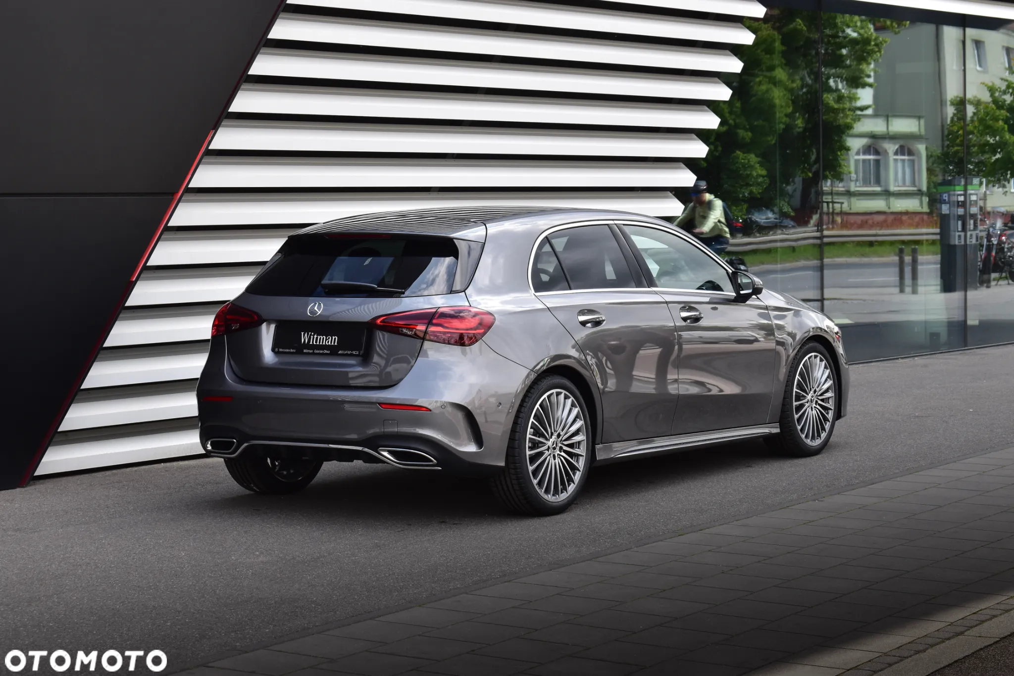 Mercedes-Benz Klasa A 180 7G-DCT AMG Line - 9