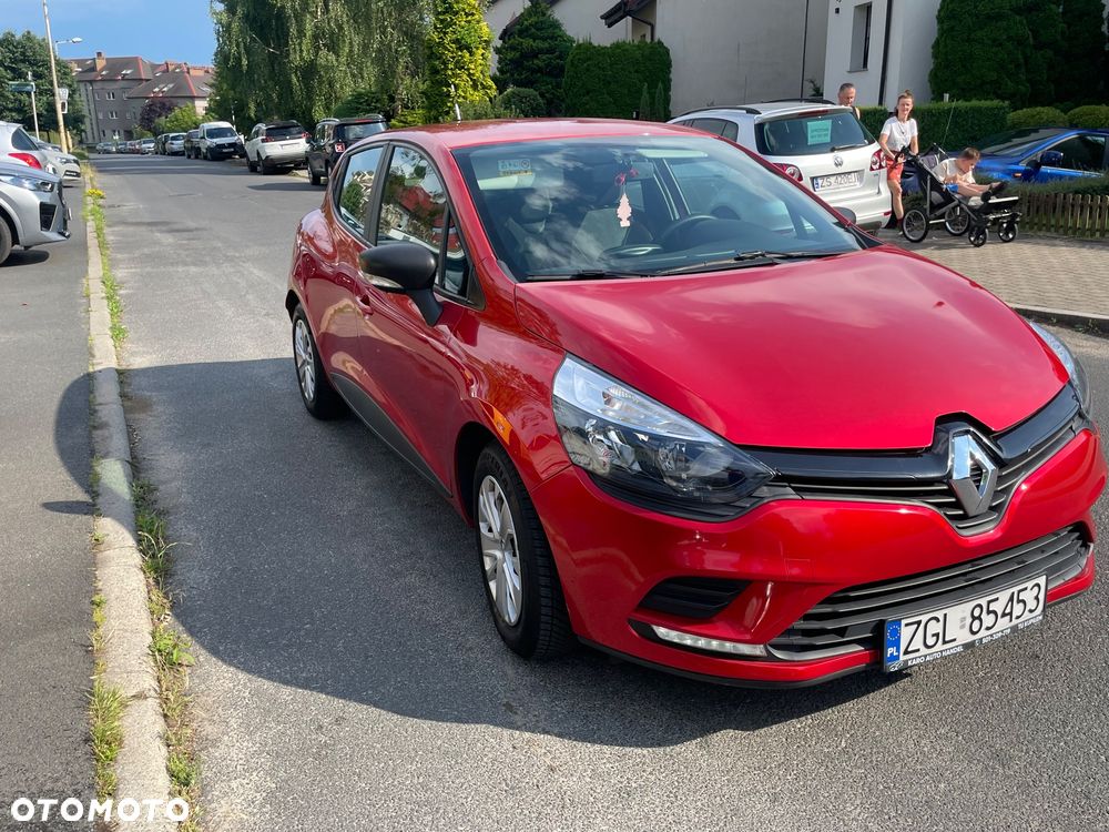 Renault Clio - 11