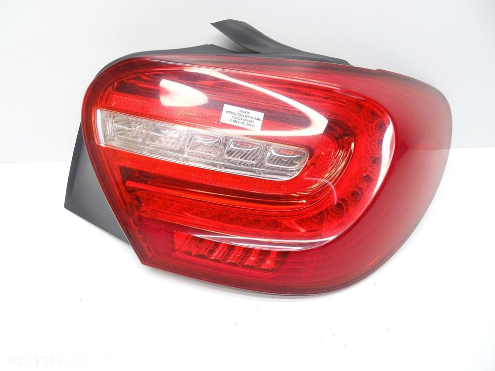 LAMPA PRAWA PRAWY TYŁ TYLNA A1769062400 MERCEDES W176 A-KLASA LED - 1