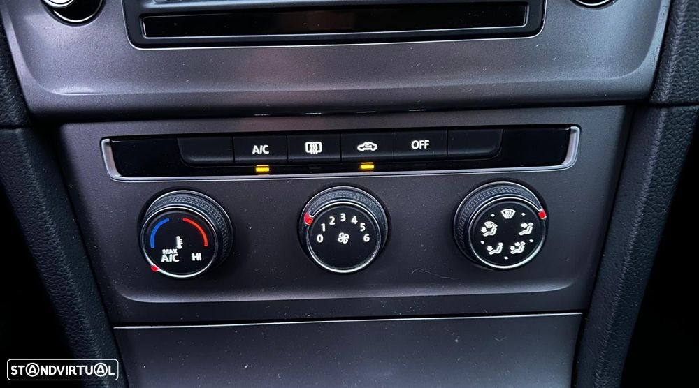 VW Golf 1.6 TDi BlueMotion Trendline - 17