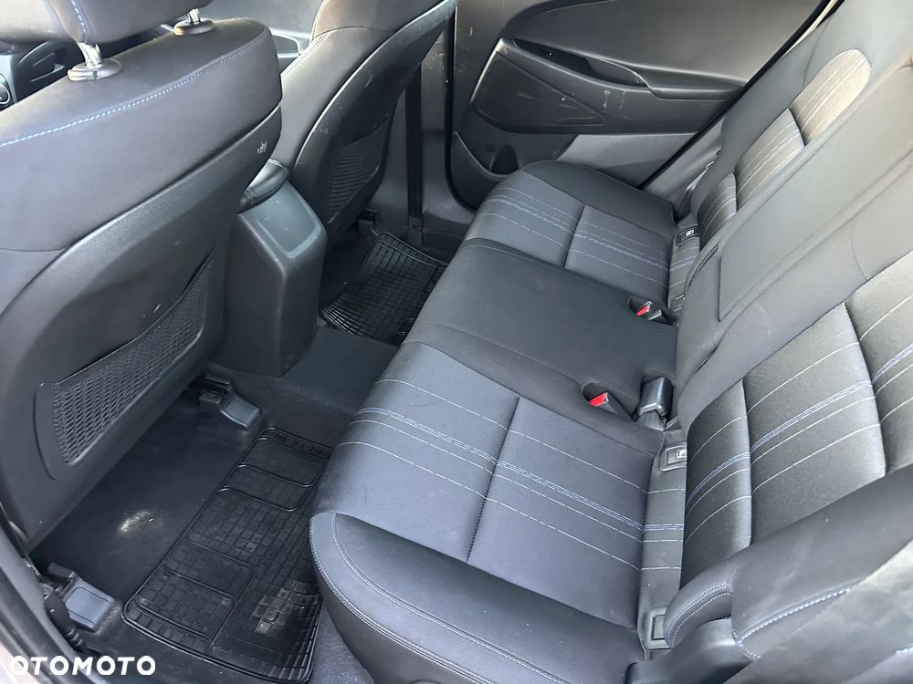 Hyundai Tucson 1.6 GDi 2WD Pure - 11