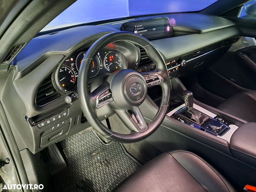 Mazda 3 - 10