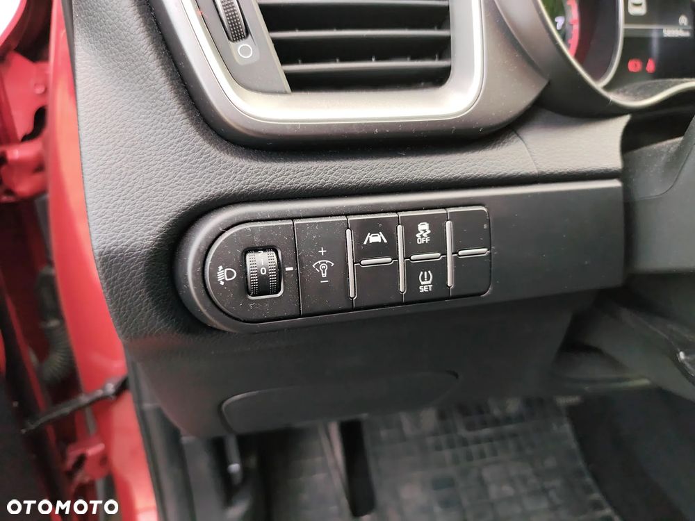 Kia XCeed 1.5 T-GDI M - 20