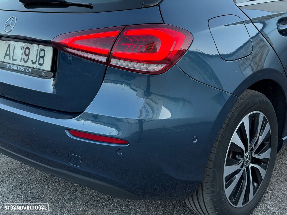 Mercedes-Benz A 250 e Style Plus - 43