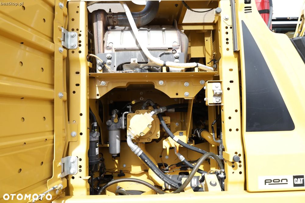 Caterpillar 323 - 33
