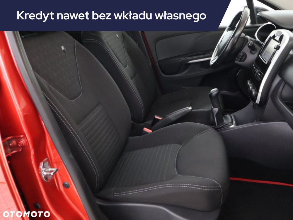 Renault Clio - 11