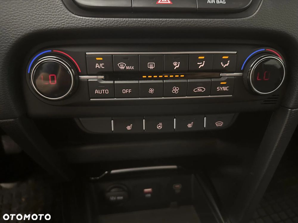 Kia Ceed 1.5 T-GDI L - 16