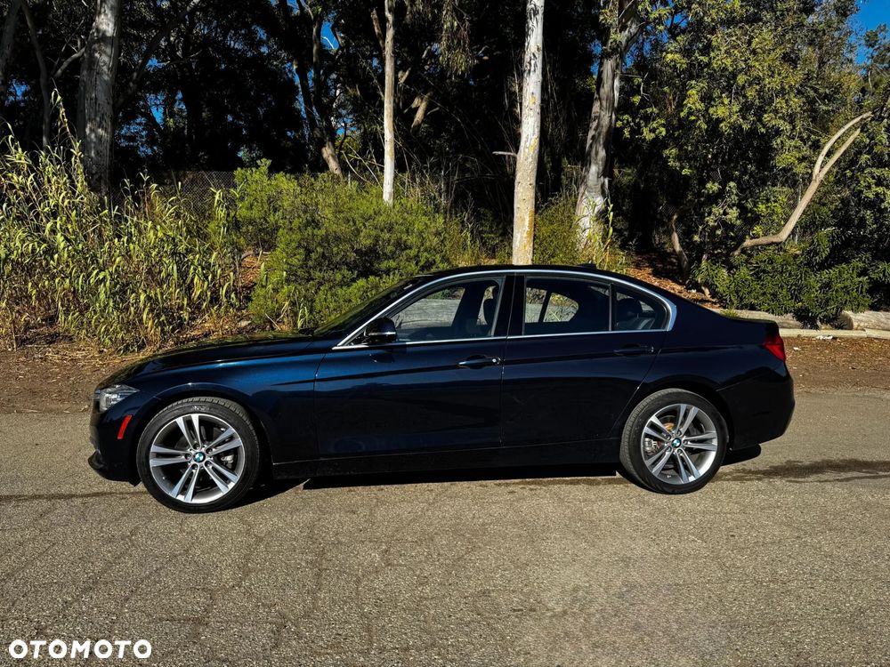 BMW Seria 3 330i Sport Line sport - 4