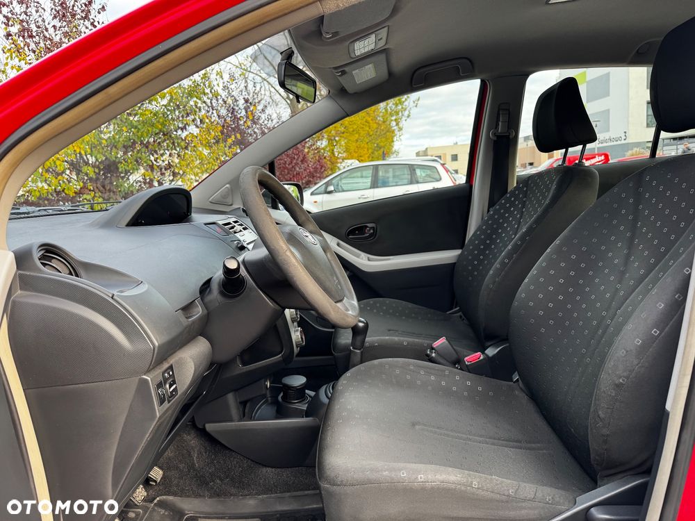 Toyota Yaris 1.3 Luna - 11