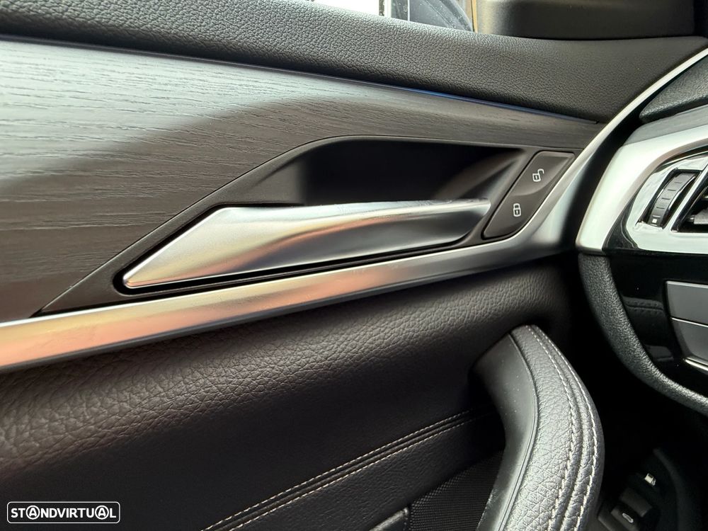 BMW 530 e Pack Desportivo M - 30