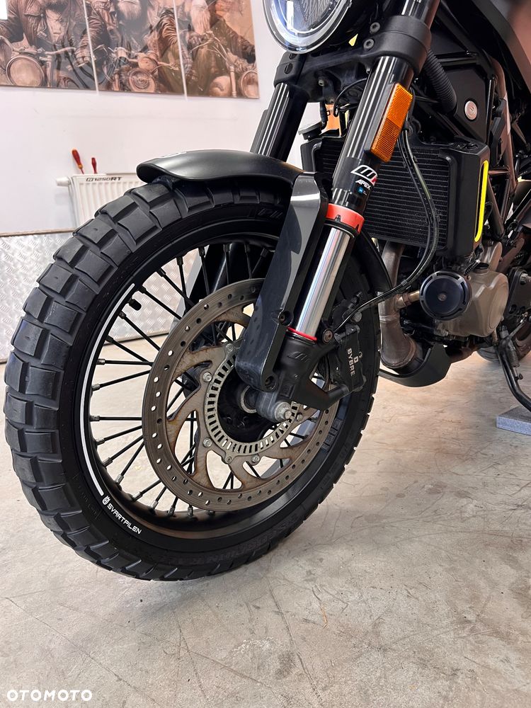 Husqvarna Svartpilen - 7