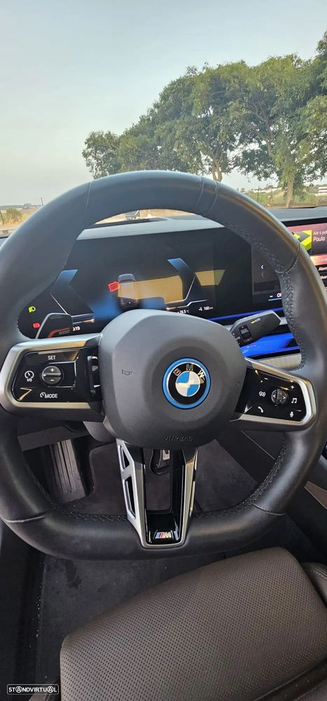 BMW i5 eDrive40 Pack Desportivo M Pro - 23