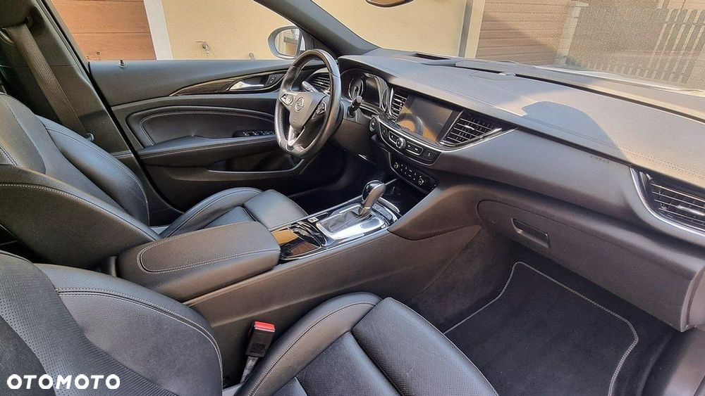 Opel Insignia - 15