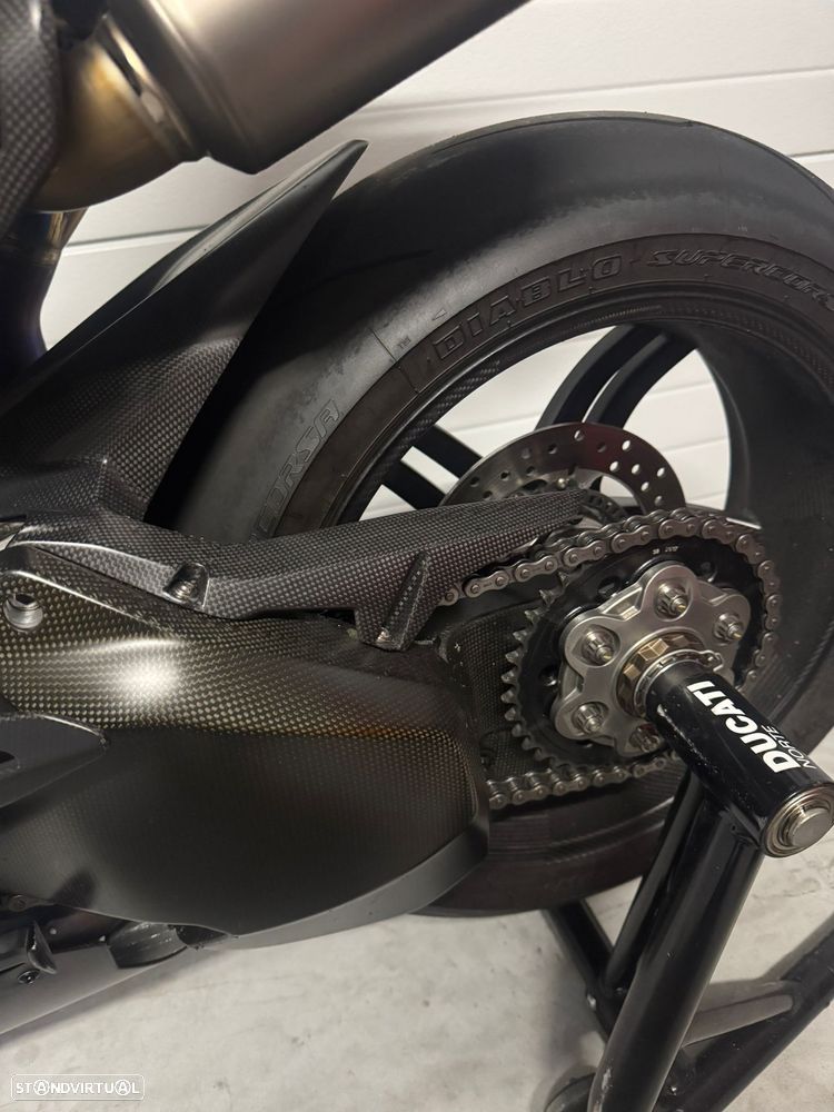 Ducati 1299 Superleggera - 17