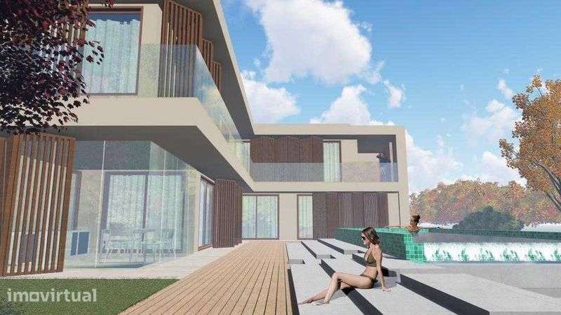 Terreno com Projeto Aprovado com Vista e Localização Privilegiada - Grande imagem: 2/3