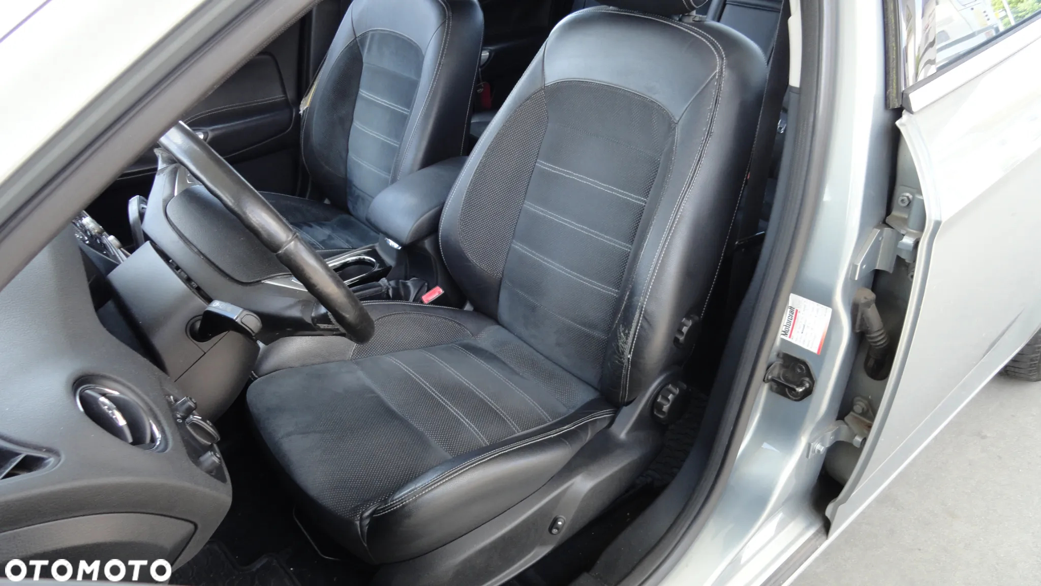 Ford Mondeo 2.0 TDCi Titanium X - 13