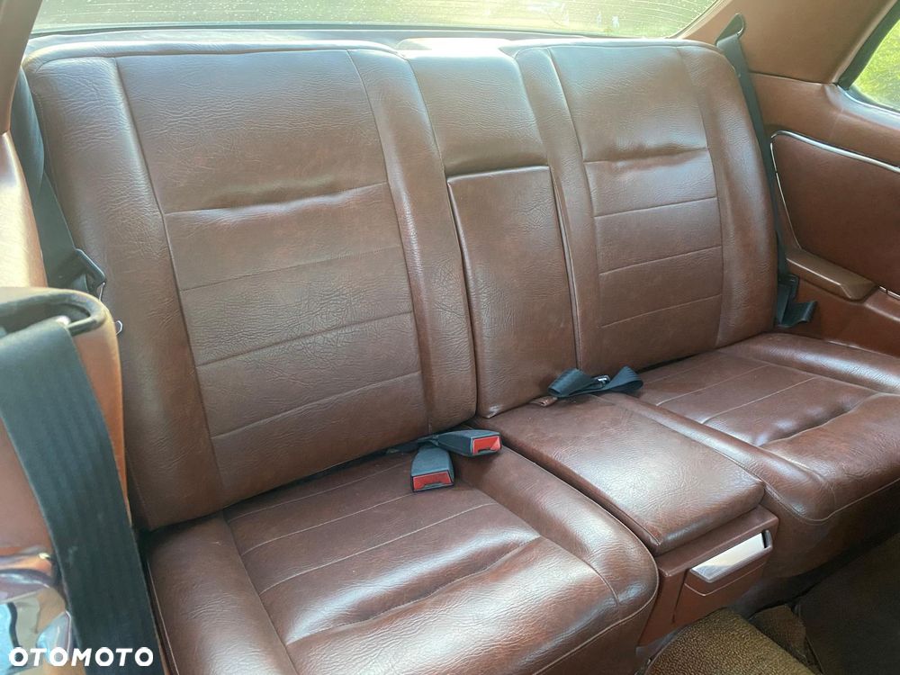 Mercedes-Benz W123 - 10