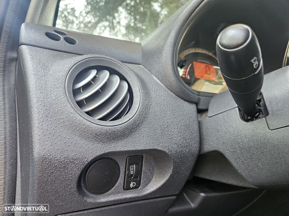 Citroën C2 1.1 - 15