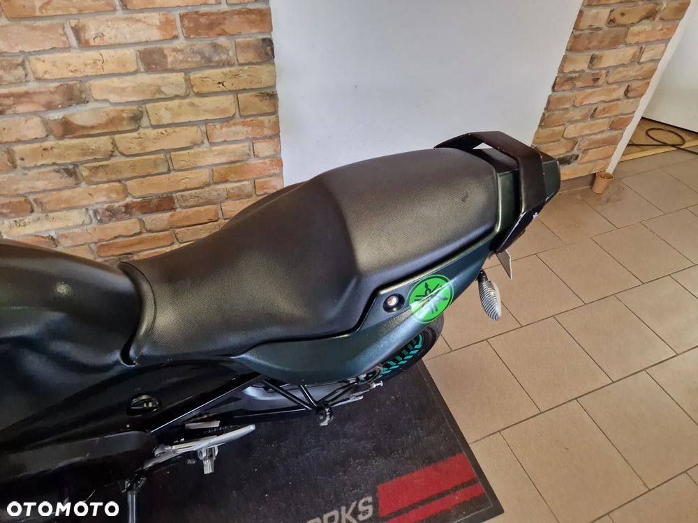 Yamaha TZR - 9