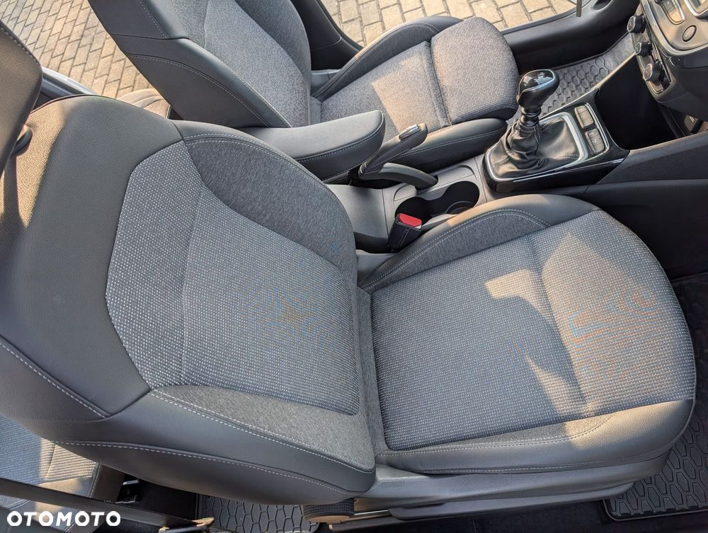 Opel Crossland X - 26