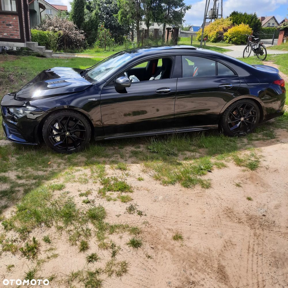 Mercedes-Benz CLA AMG 35 4-Matic 7G-DCT - 13
