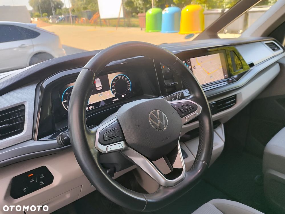 Volkswagen Multivan - 11