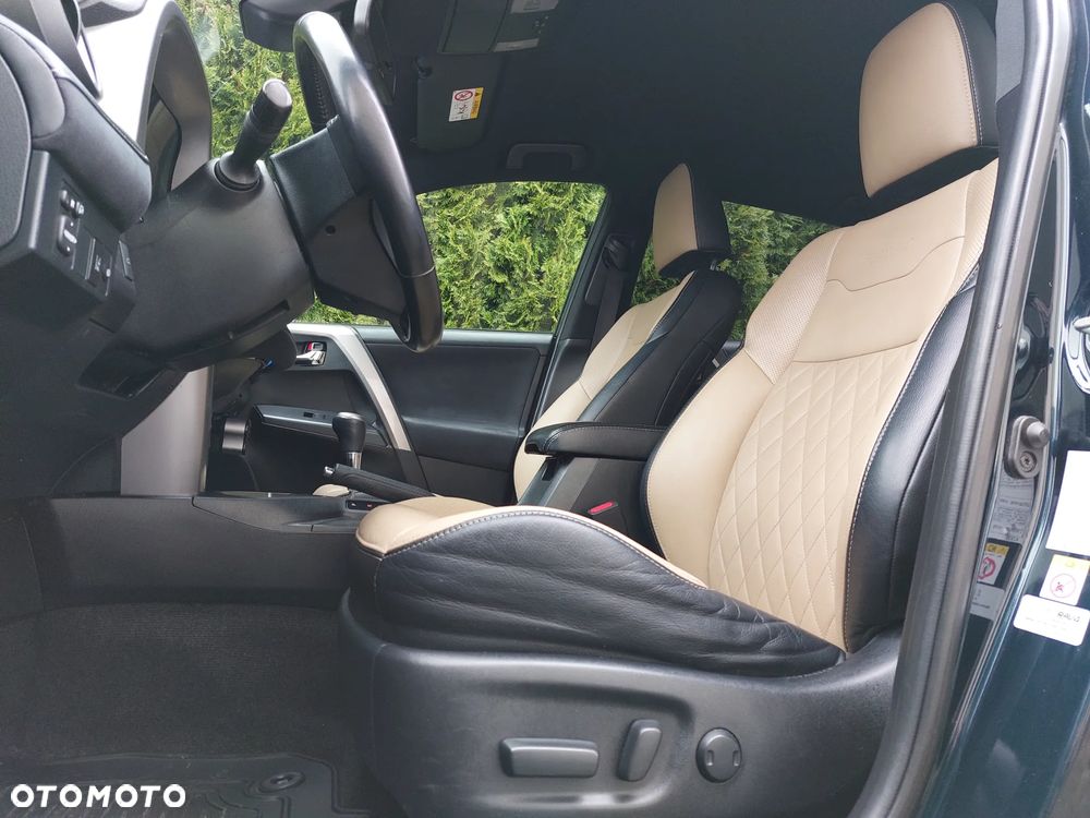 Toyota RAV4 Hybrid Platinum 4x2 - 22